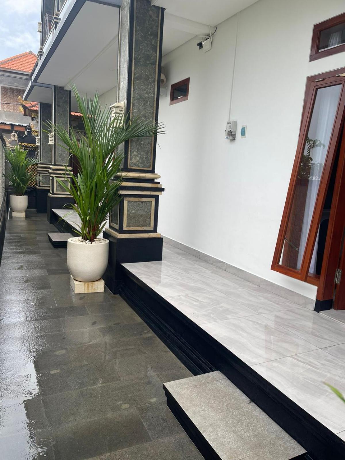 Hotel Shin In Bali Kuta Lombok Esterno foto